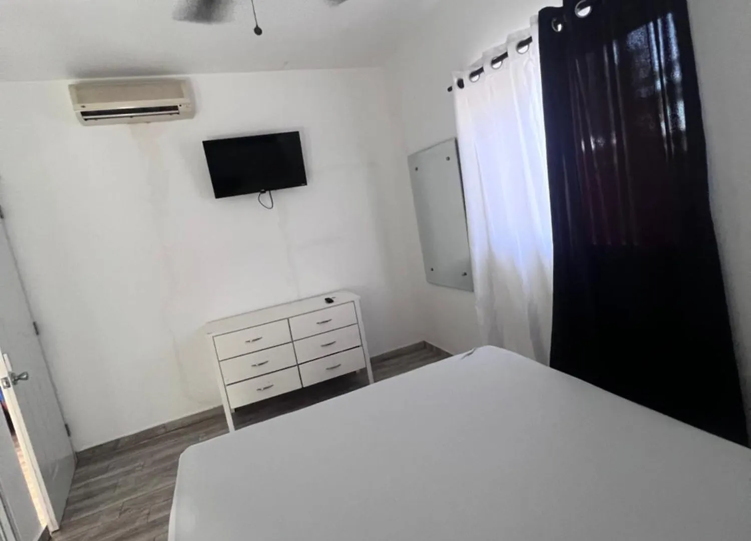 Daire Vazquez Apartamentos La Pina